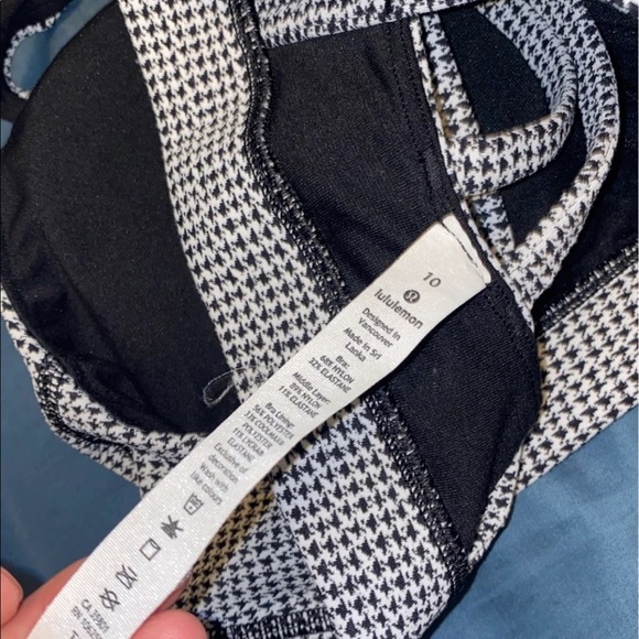 Lululemon Energy Bra - Picture 2 of 3